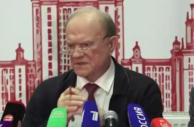 Ziuganovas smogė Kremliaus kursui: perspėja, kad tęsiant karą pralaimės visi