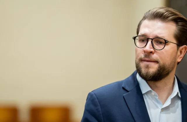 Lietuva pasirašė šimtamilijoninį SGD susitarimą su JAV: pirmasis krovinys atskleis naujos kainodaros naudą