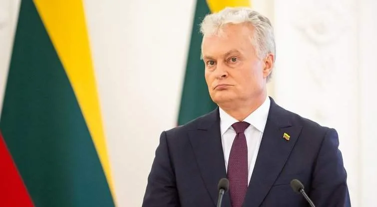 Prezidento aštrūs žodžiai sukėlė viešą pasipiktinimą: politologai ragina saugoti institucijos orumą