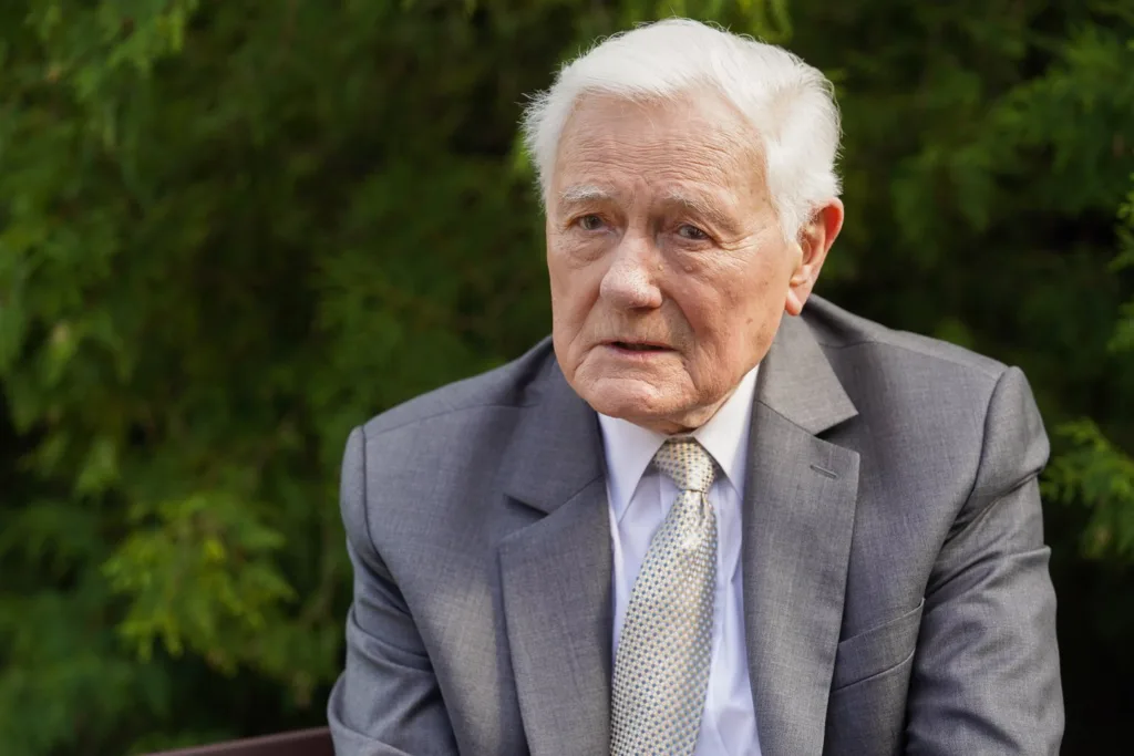 Valdas Adamkus sėkmingai operuotas ir sveiksta prieš artėjantį 100 metų jubiliejų