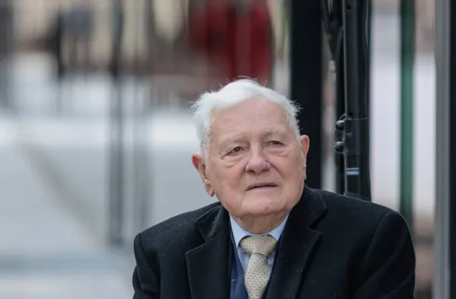 Artėjant šimtmečiui – jautri žinia Adamkui